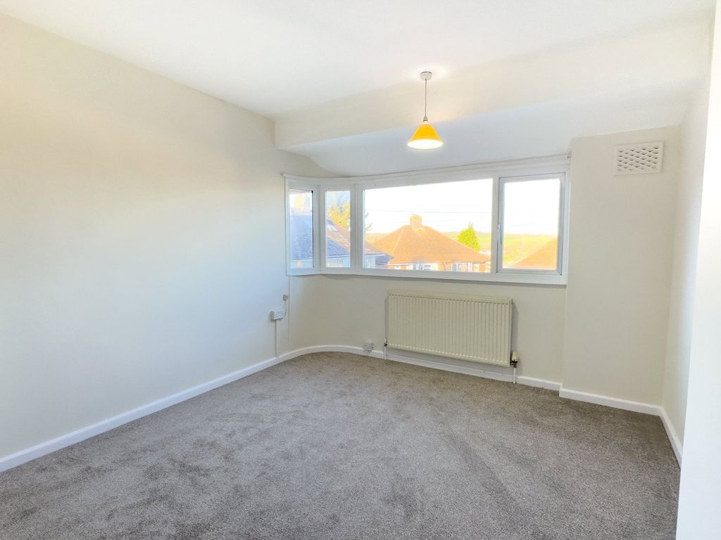 Property photo 3 of 17 Bedroom
