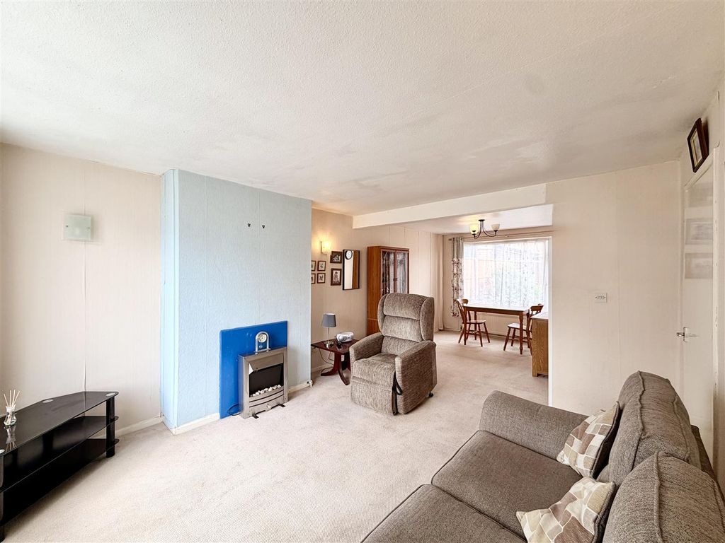 Property photo 2 of 19 2