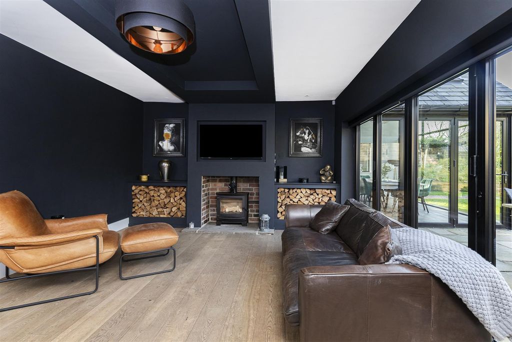 Property photo 3 of 73