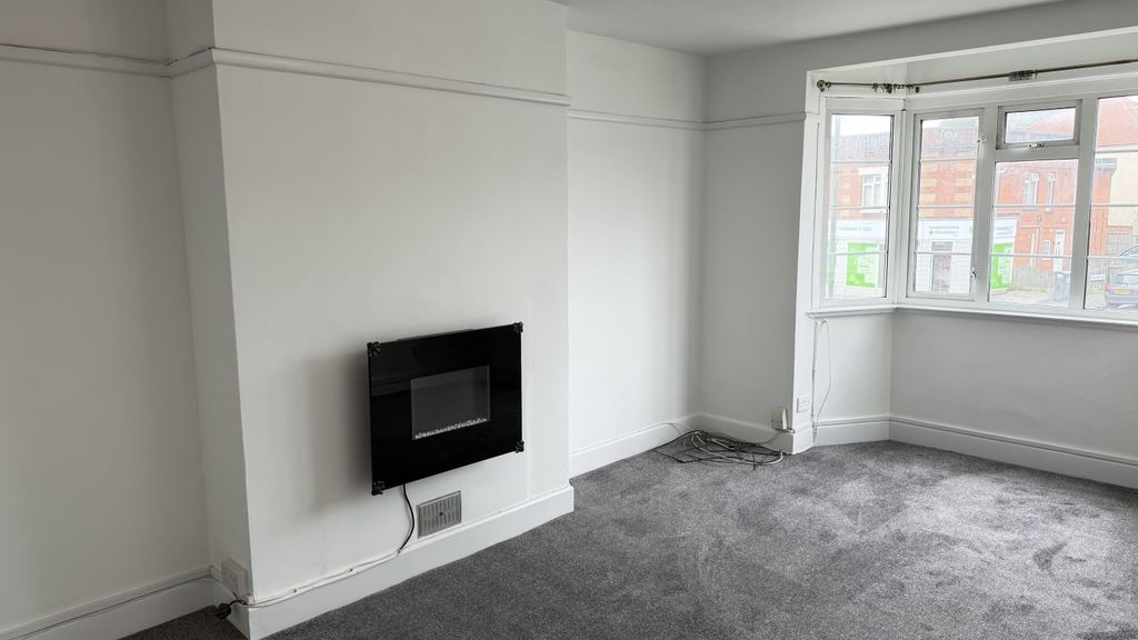 Property photo 2 of 15 Img_0543