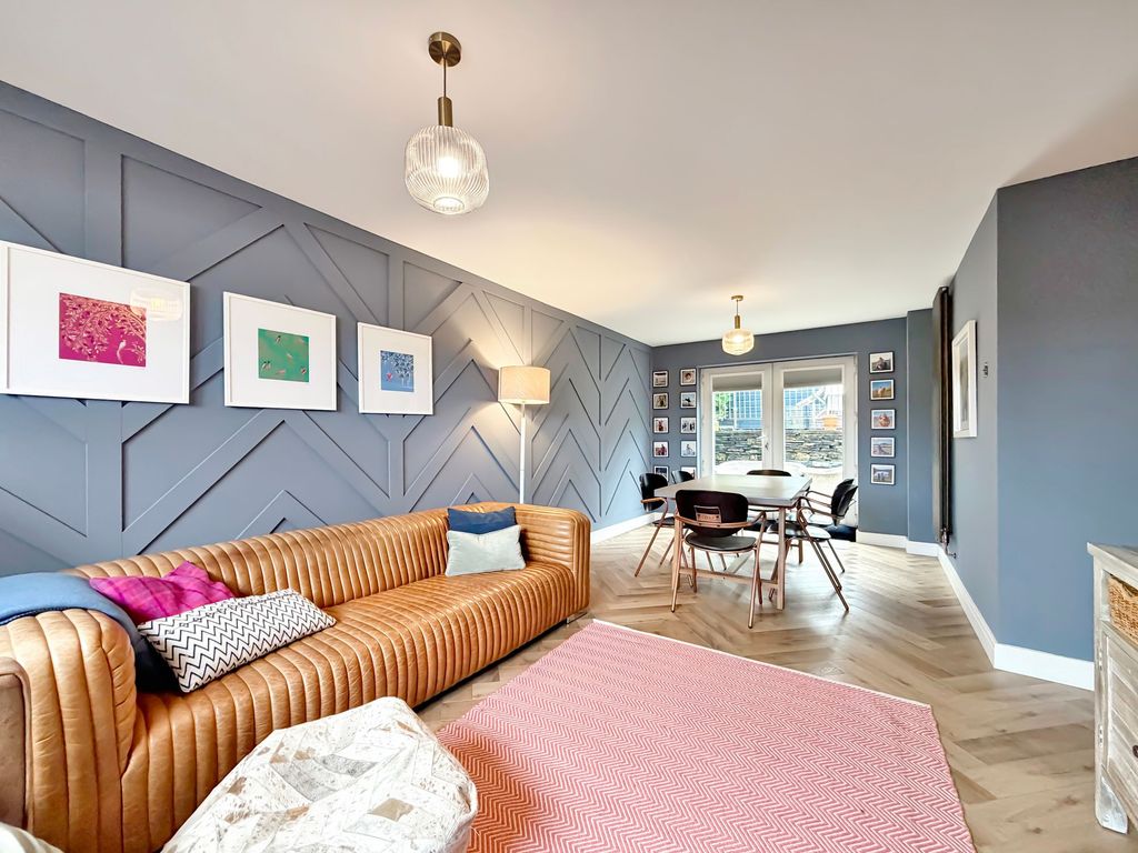 Property photo 1 of 34