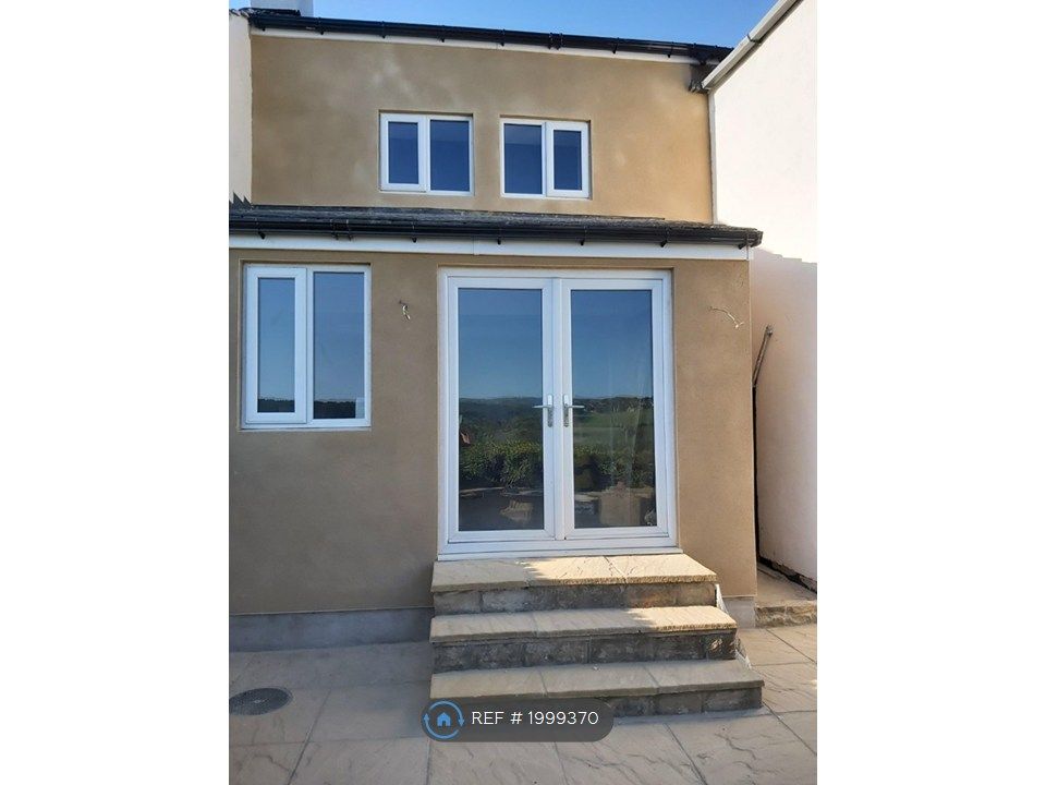 Property photo 1 of 10 Rear Elevation