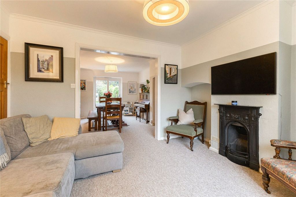 Property photo 3 of 16 Picture No. 21