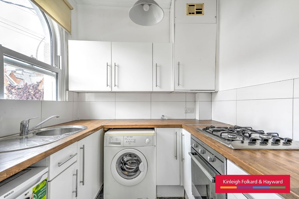 Property photo 3 of 14 Picture No. 12