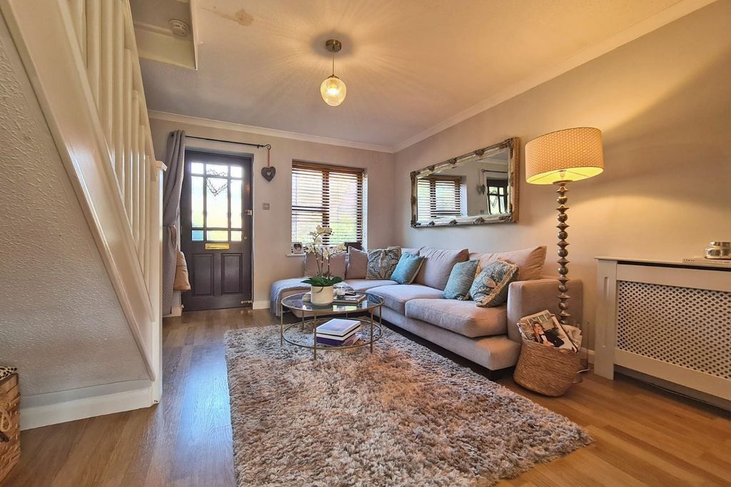 Property photo 2 of 9 2836693