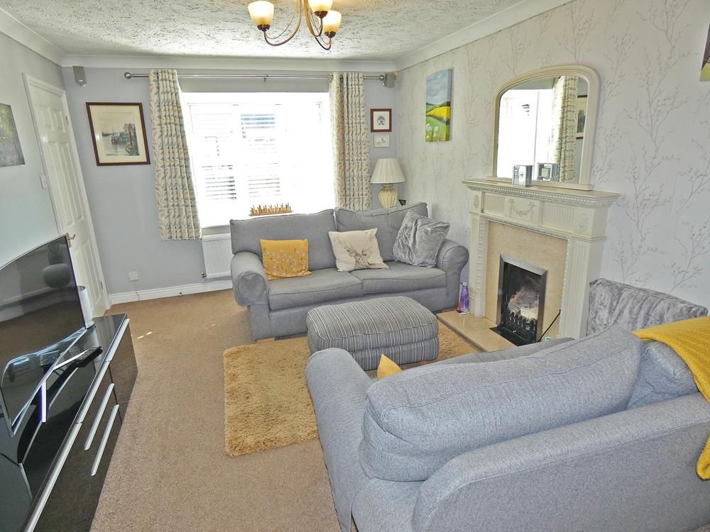 Property photo 2 of 34 2301Lounge5.Jpg