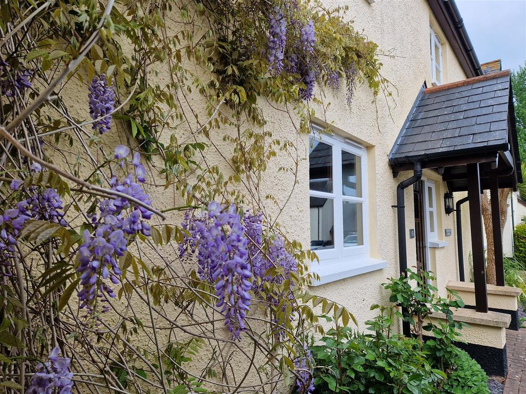 Property photo 1 of 37