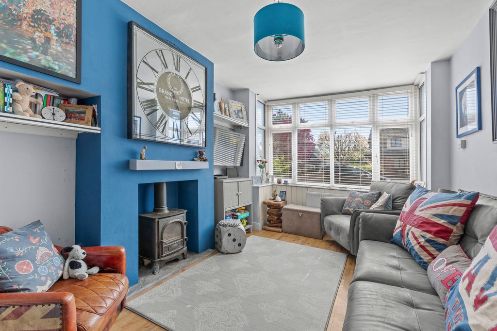 Property photo 3 of 13 Sitting Room