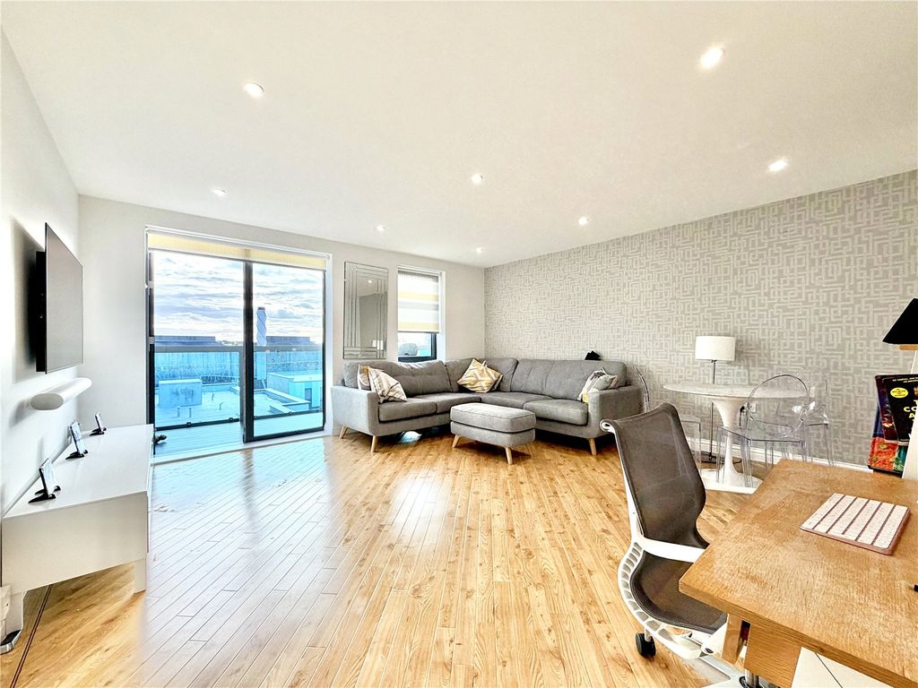 Property photo 3 of 11 Picture No. 09