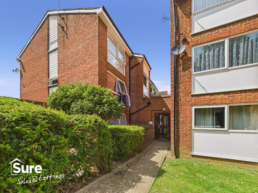 Property photo 1 of 13 4263270