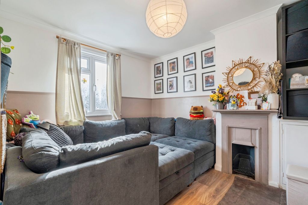 Property photo 2 of 12 Pbox-Img.Jpg