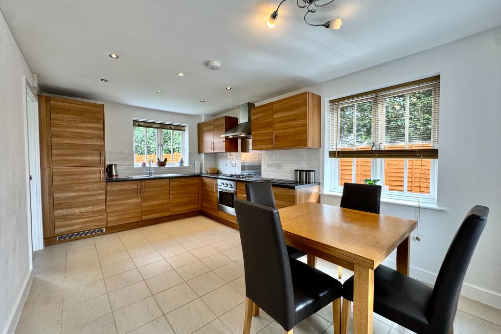 Property photo 2 of 15 Kitchen/Dining Room