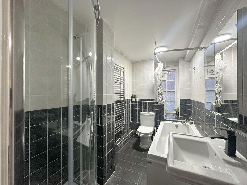 Property photo 3 of 3