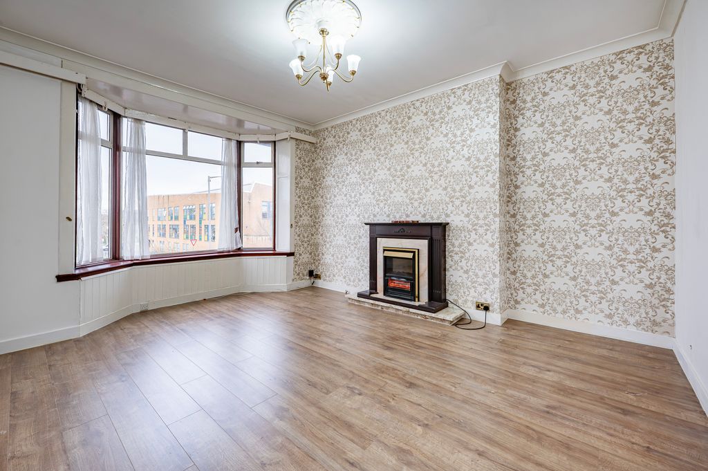 Property photo 2 of 46