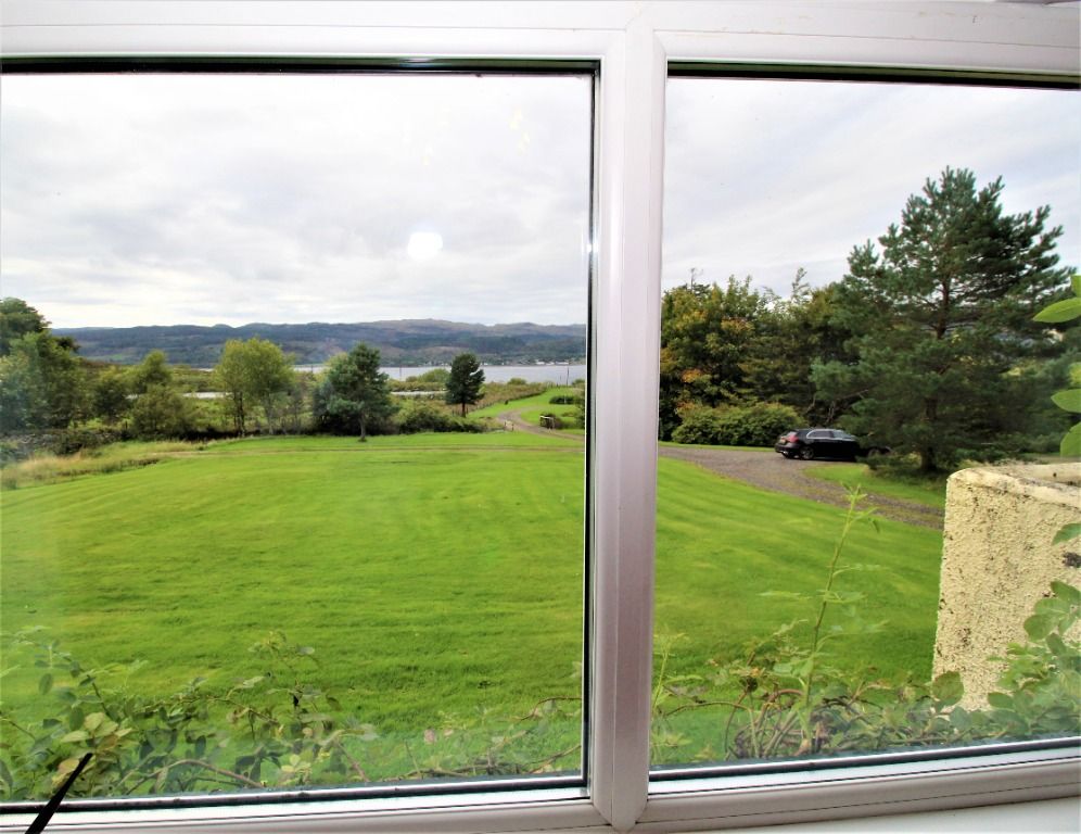 Property photo 3 of 11