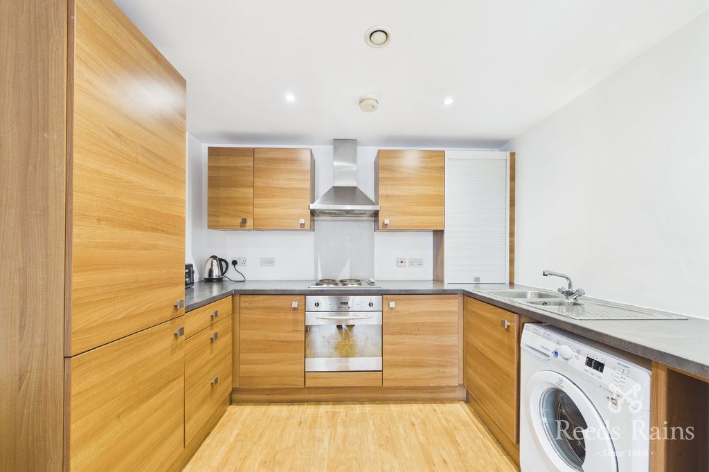 Property photo 3 of 8 Picture No. 07