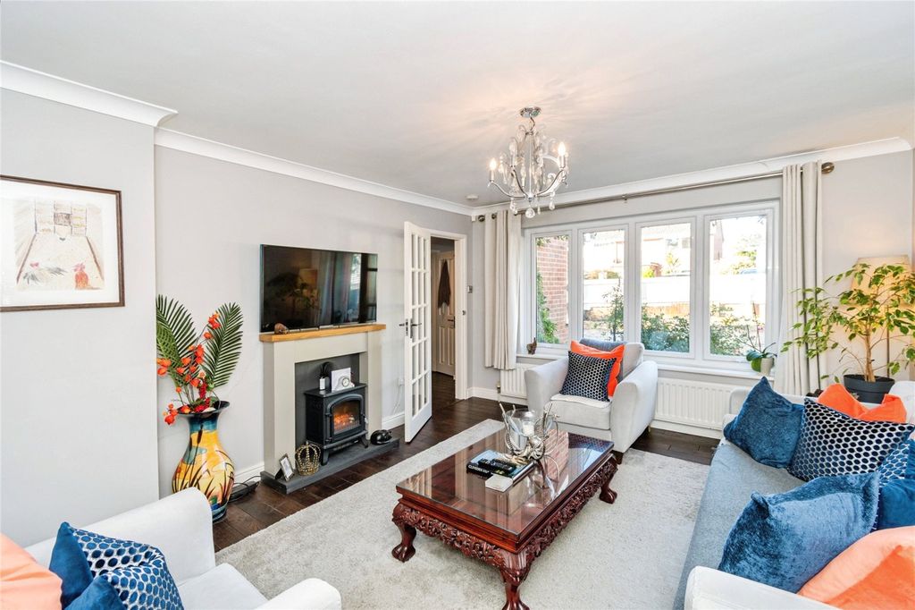 Property photo 2 of 20 Picture No. 11