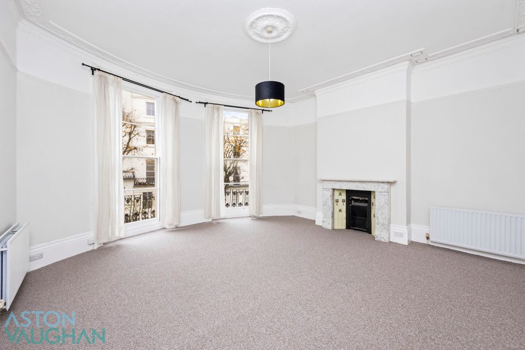 Property photo 1 of 8 4697310