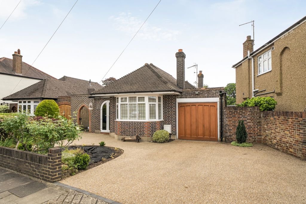 Property photo 1 of 20 1456434-16-69Fe02...