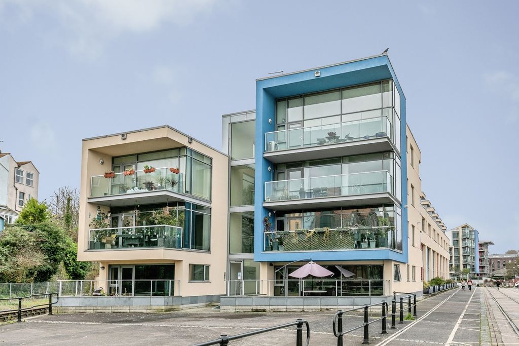 Property photo 1 of 13 Pbox-Img.Jpg