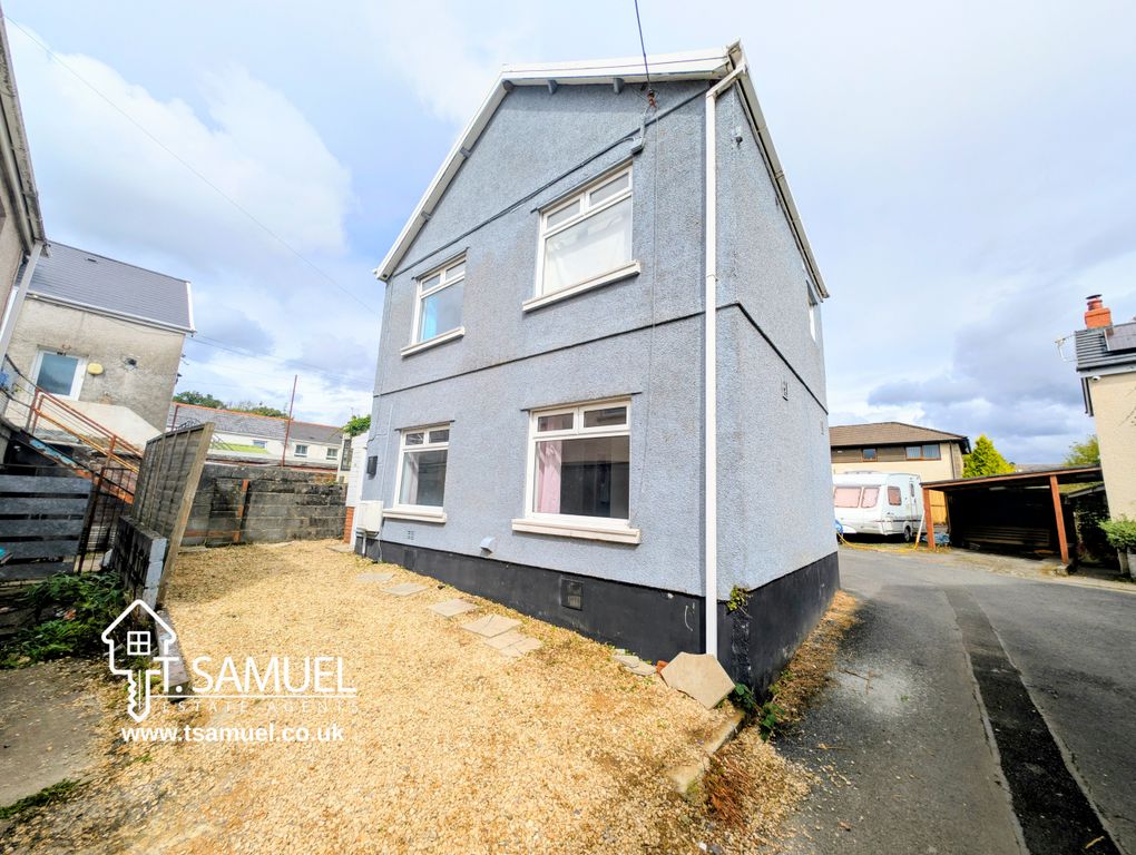 Property photo 1 of 24 Front