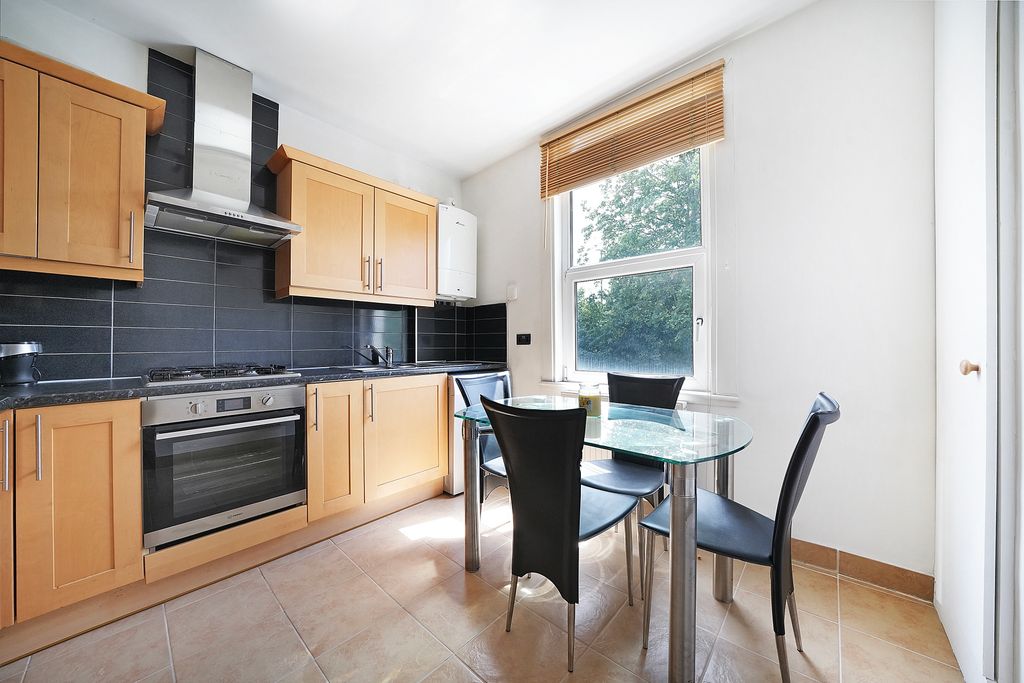 Property photo 2 of 12 Dsc09418