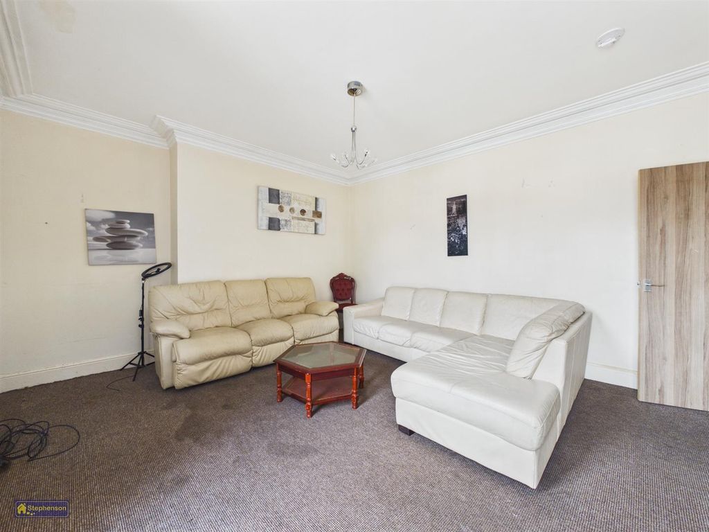 Property photo 2 of 8 Living Room