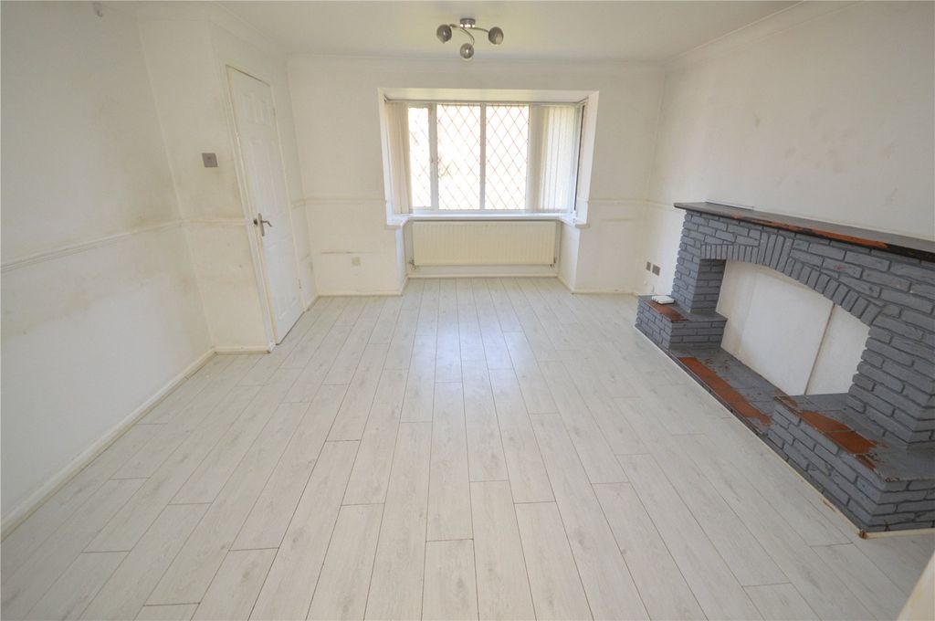 Property photo 2 of 15 Picture No. 08