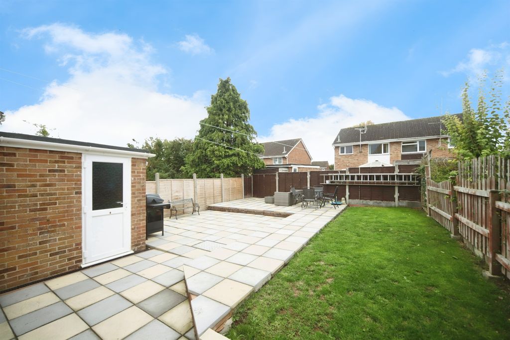 Property photo 3 of 17