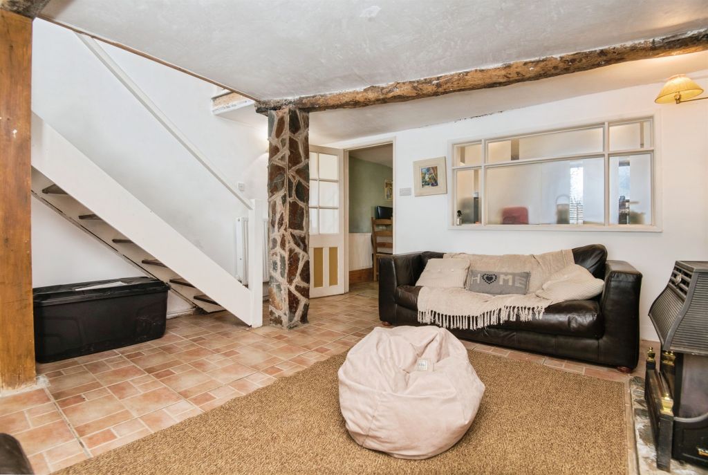 Property photo 3 of 17