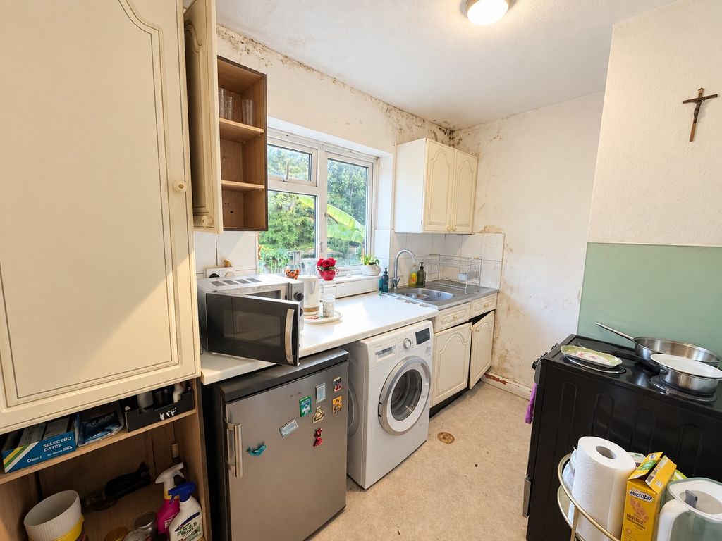 Property photo 3 of 5