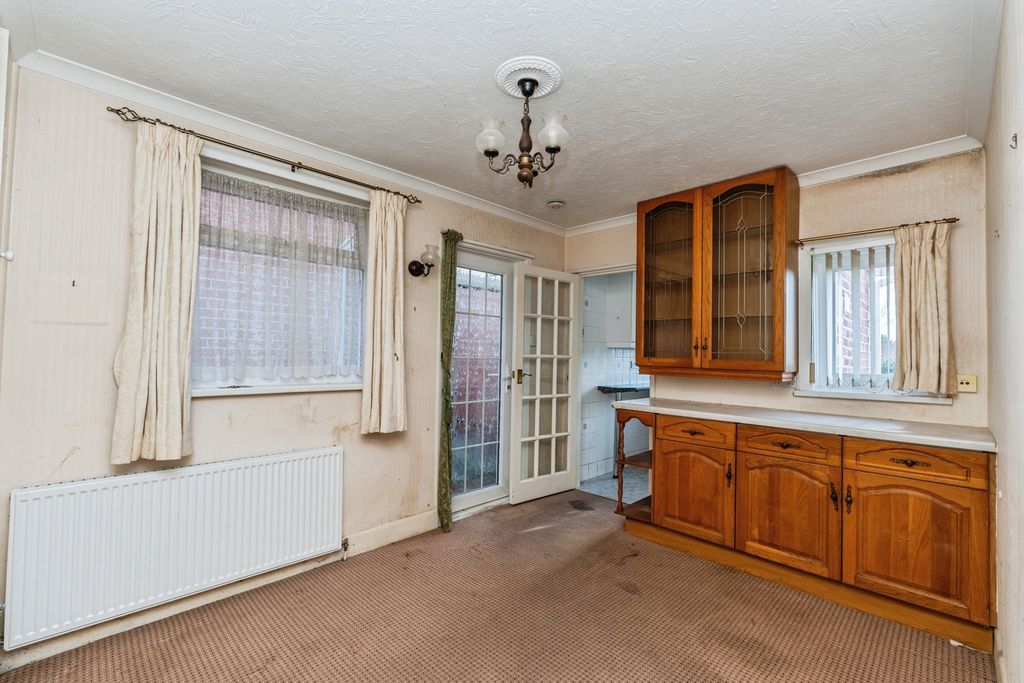 Property photo 3 of 10 Pbox-Img.Jpg