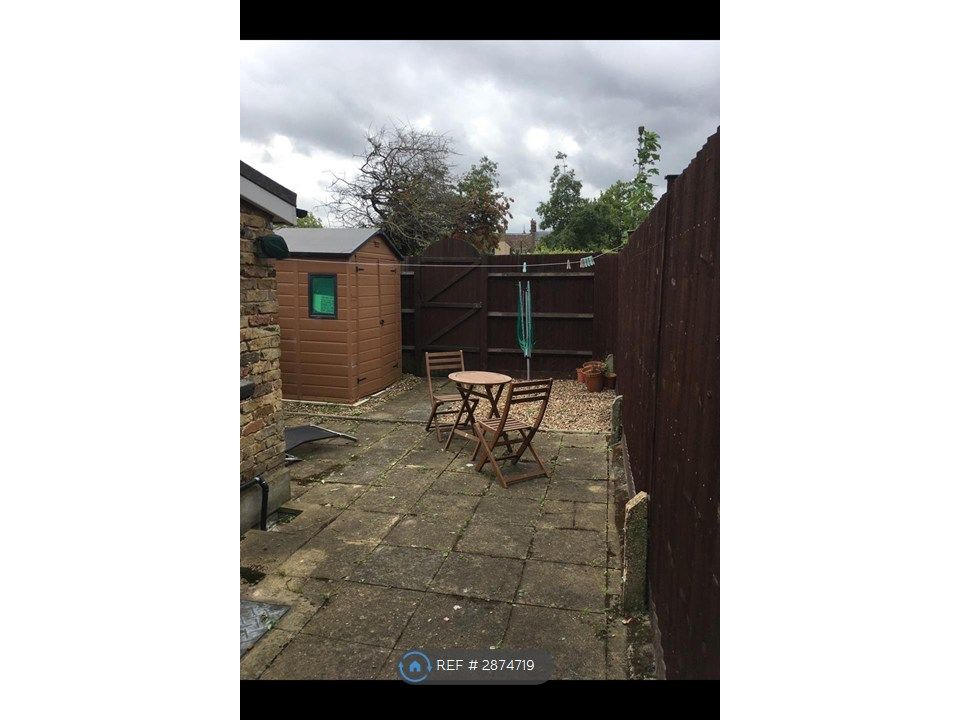 Property photo 3 of 14 Shared Garden