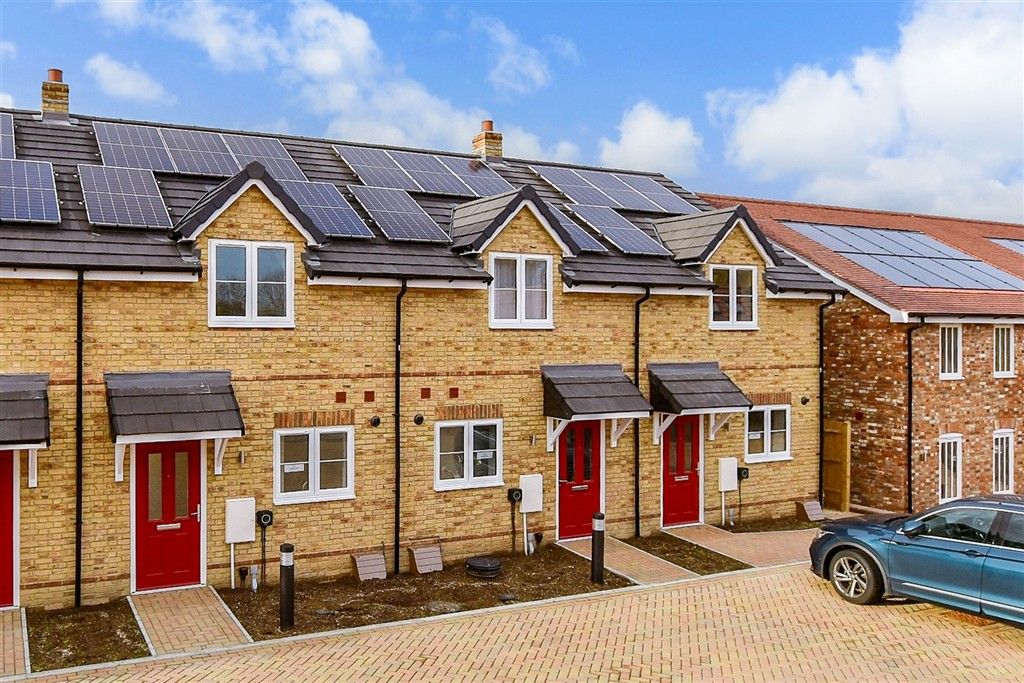 Property photo 1 of 11 External (Web)