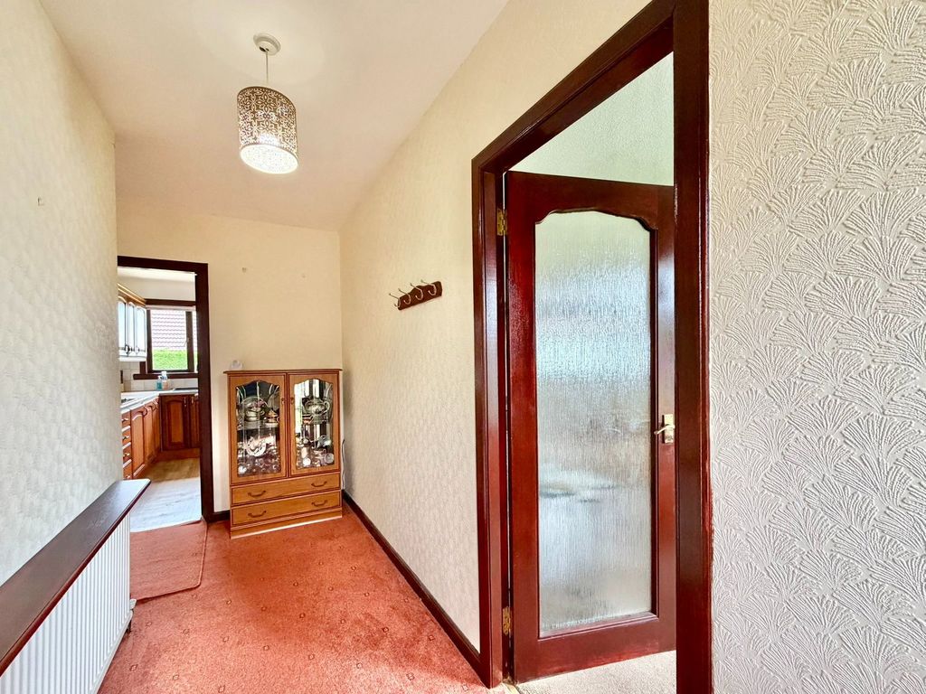 Property photo 2 of 26