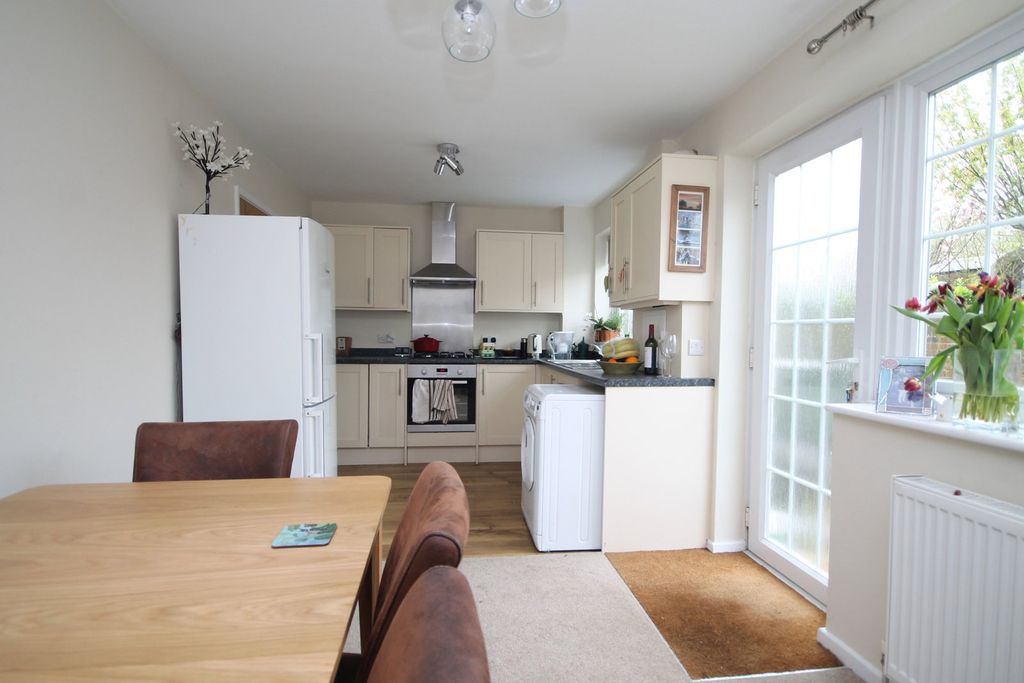 Property photo 3 of 13