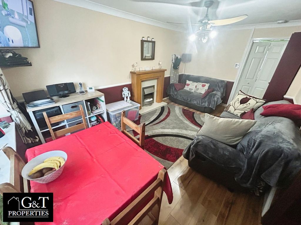 Property photo 3 of 16