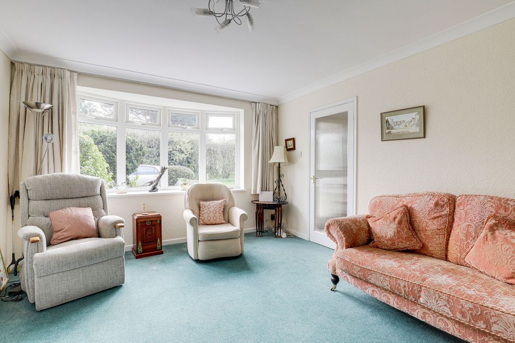 Property photo 2 of 25