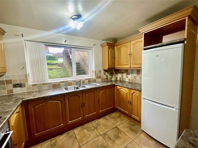 Property photo 3 of 20 Kitchen