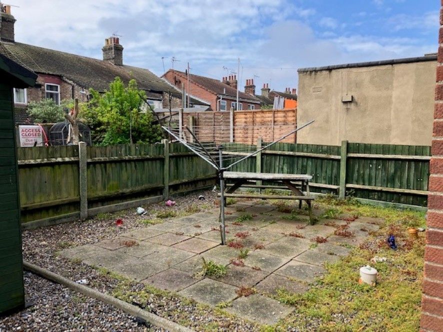 Property photo 2 of 9