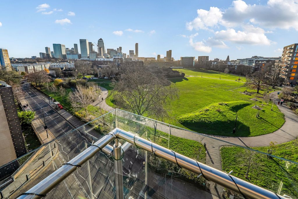 Property photo 1 of 26