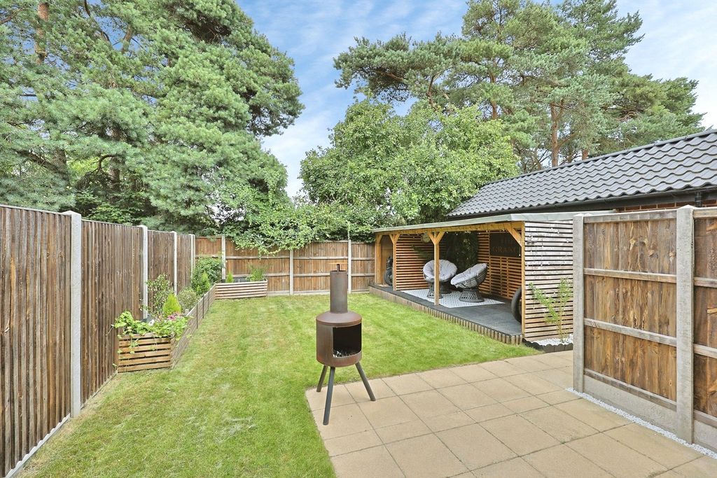 Property photo 2 of 19 Pbox-Img.Jpg