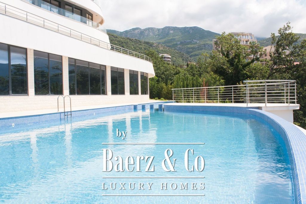 Property photo 2 of 25