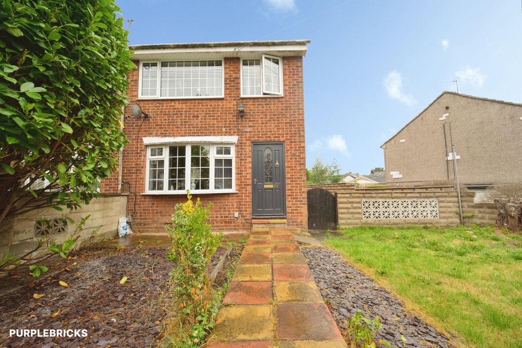 Property photo 1 of 32