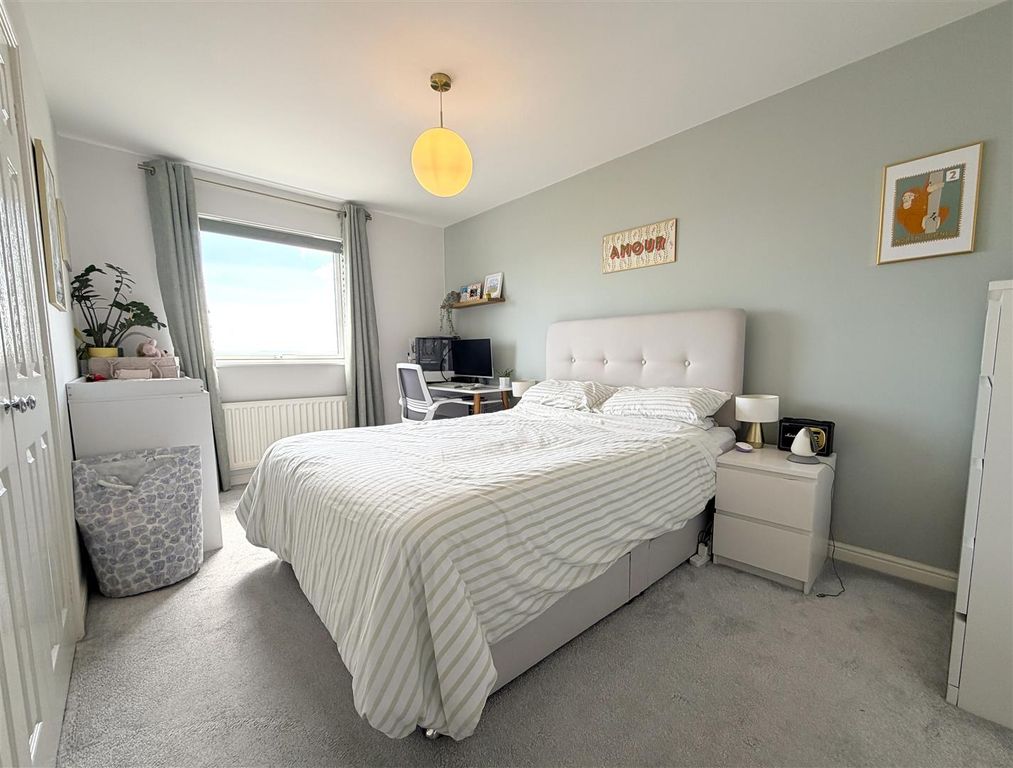 Property photo 1 of 13 Bedroom 1.Jpg