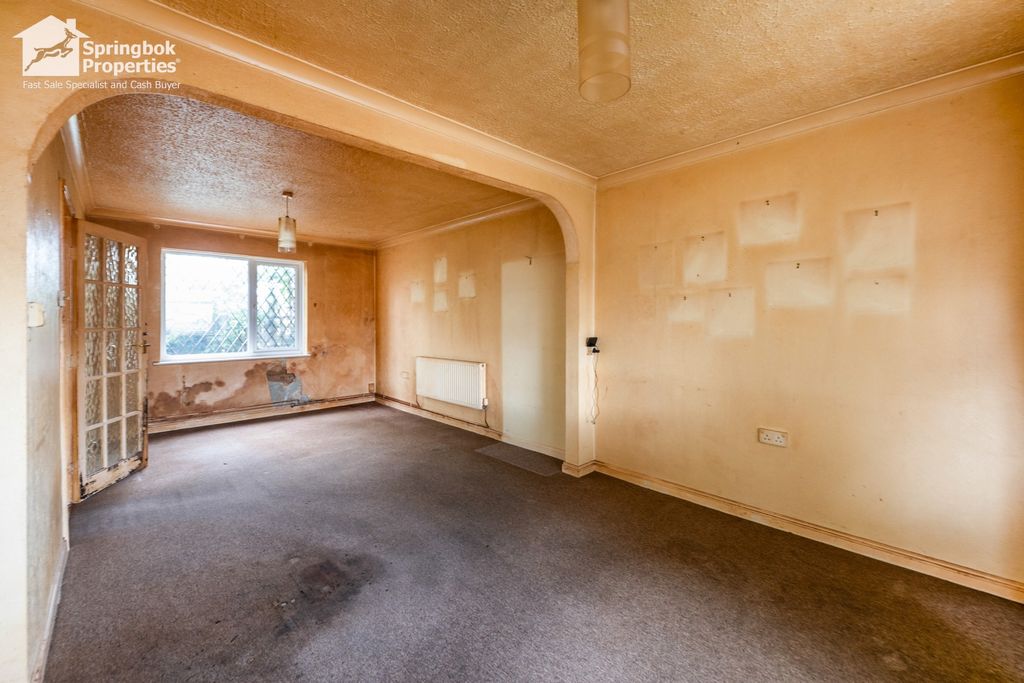 Property photo 3 of 12 Image 3