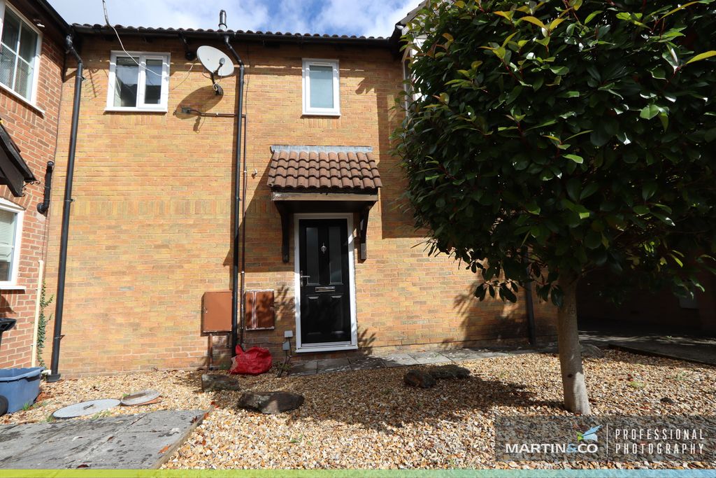 Property photo 2 of 10