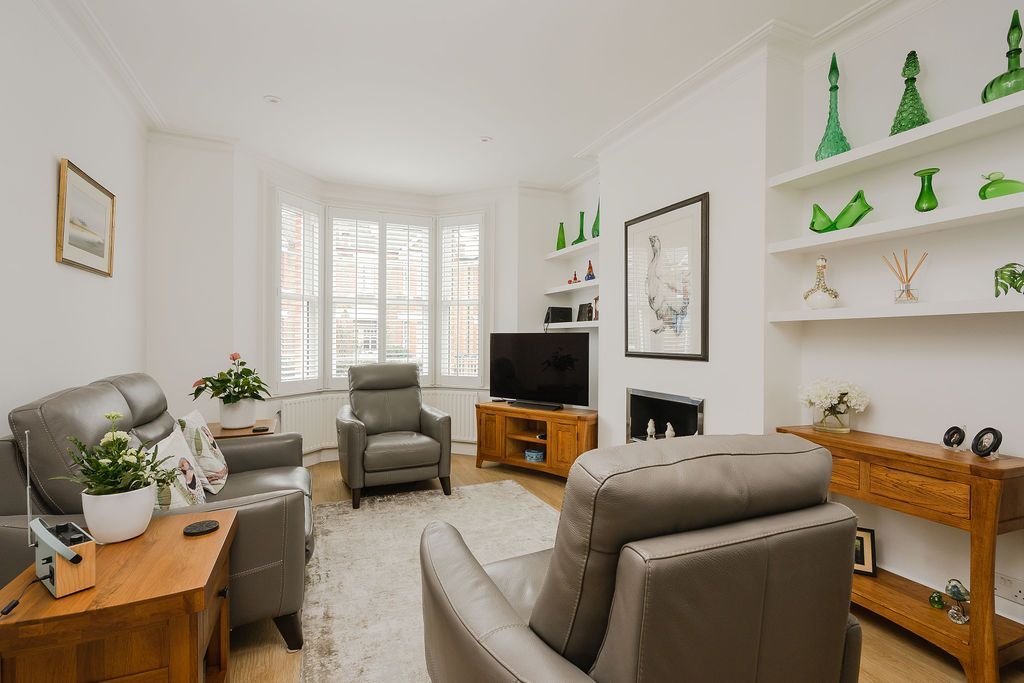 Property photo 2 of 17