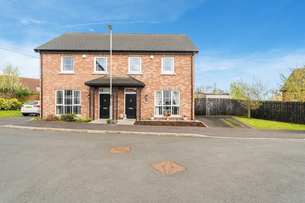 Property photo 2 of 26 65 Magherahinch Road 25.Jpg