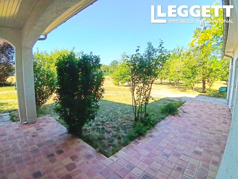 Property photo 3 of 10